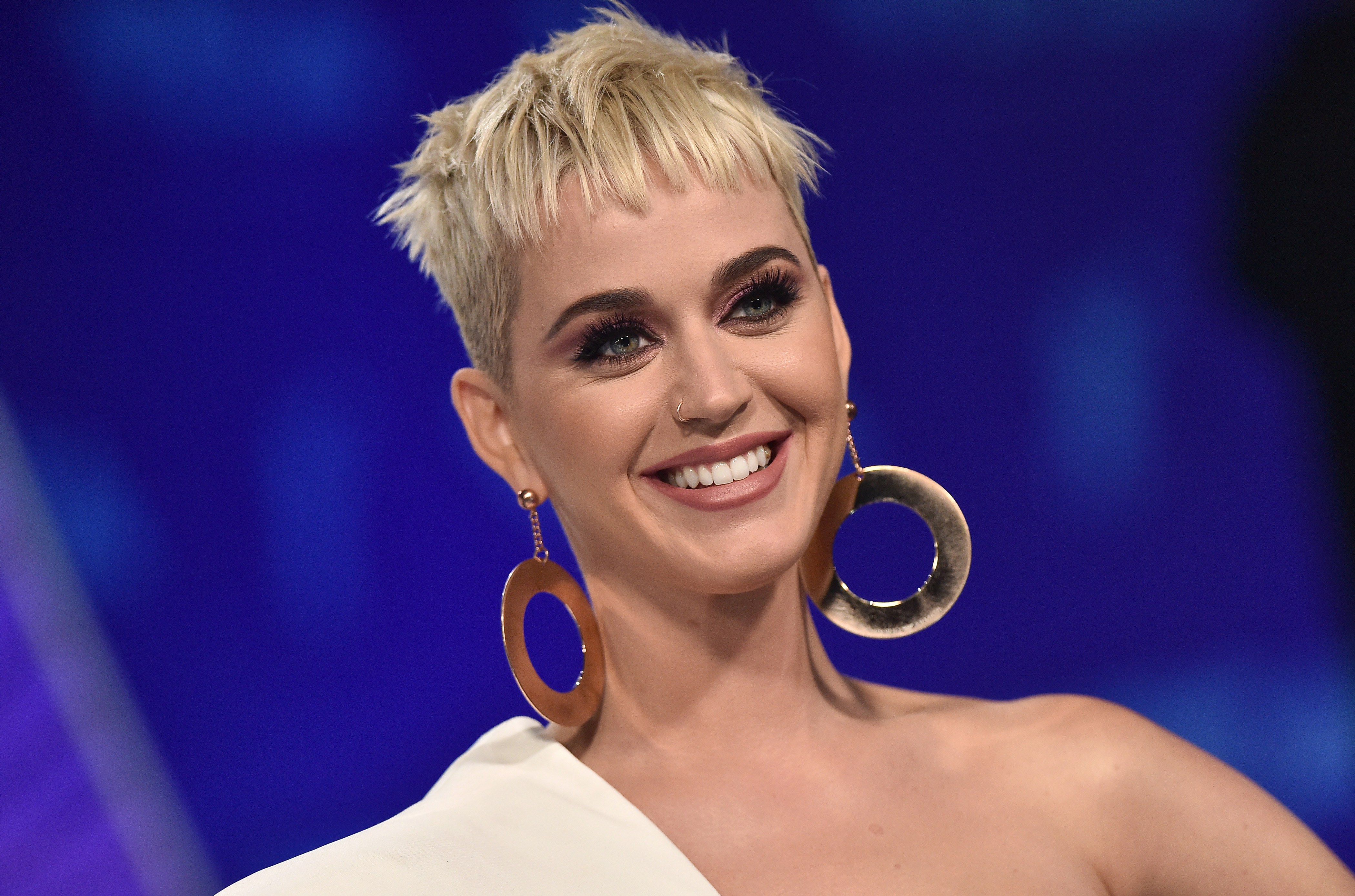 4. Blue Hair and Makeup Ideas Inspired by Katy Perry - wide 10