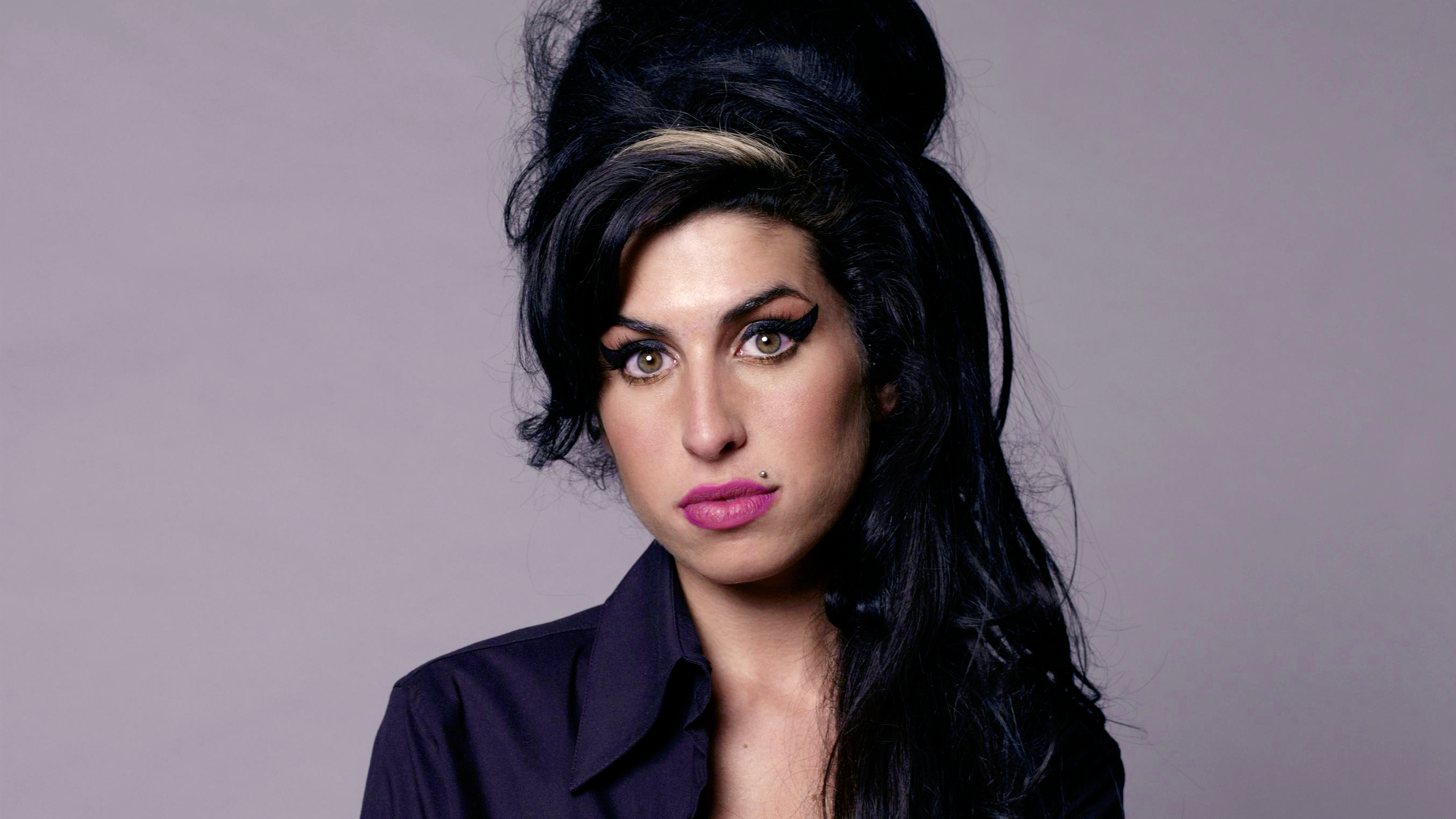 Amy Winehouse HD Wallpaper | Background Image | 2560x1440 ...