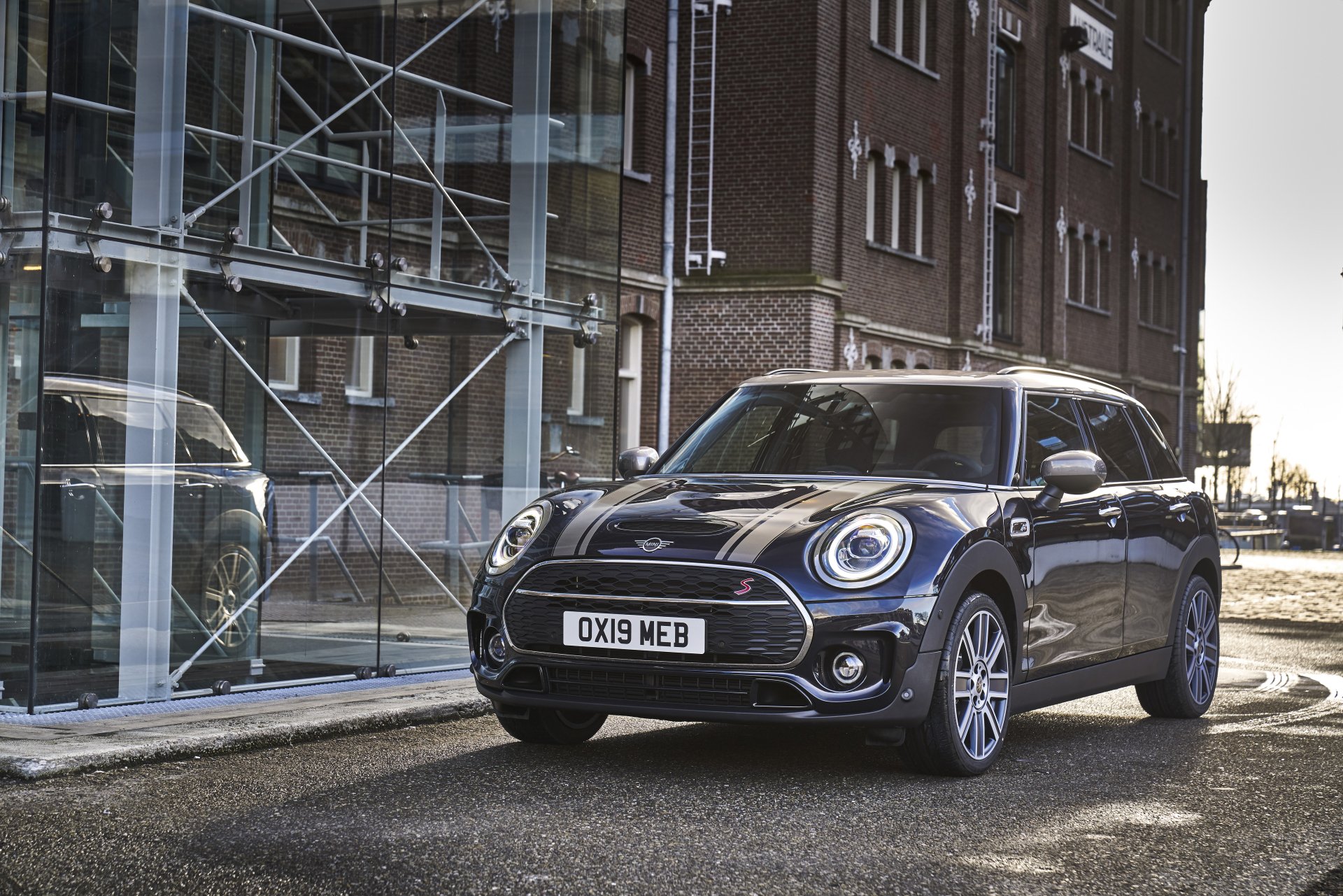 Download Compact Car Car Mini Mini Clubman Vehicle Mini Clubman Cooper S 4k Ultra HD Wallpaper