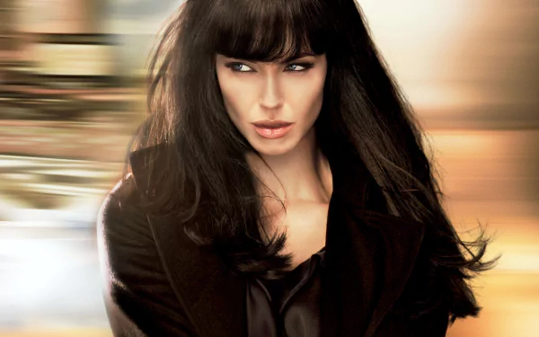  Angelina Jolie in Salt (2010)