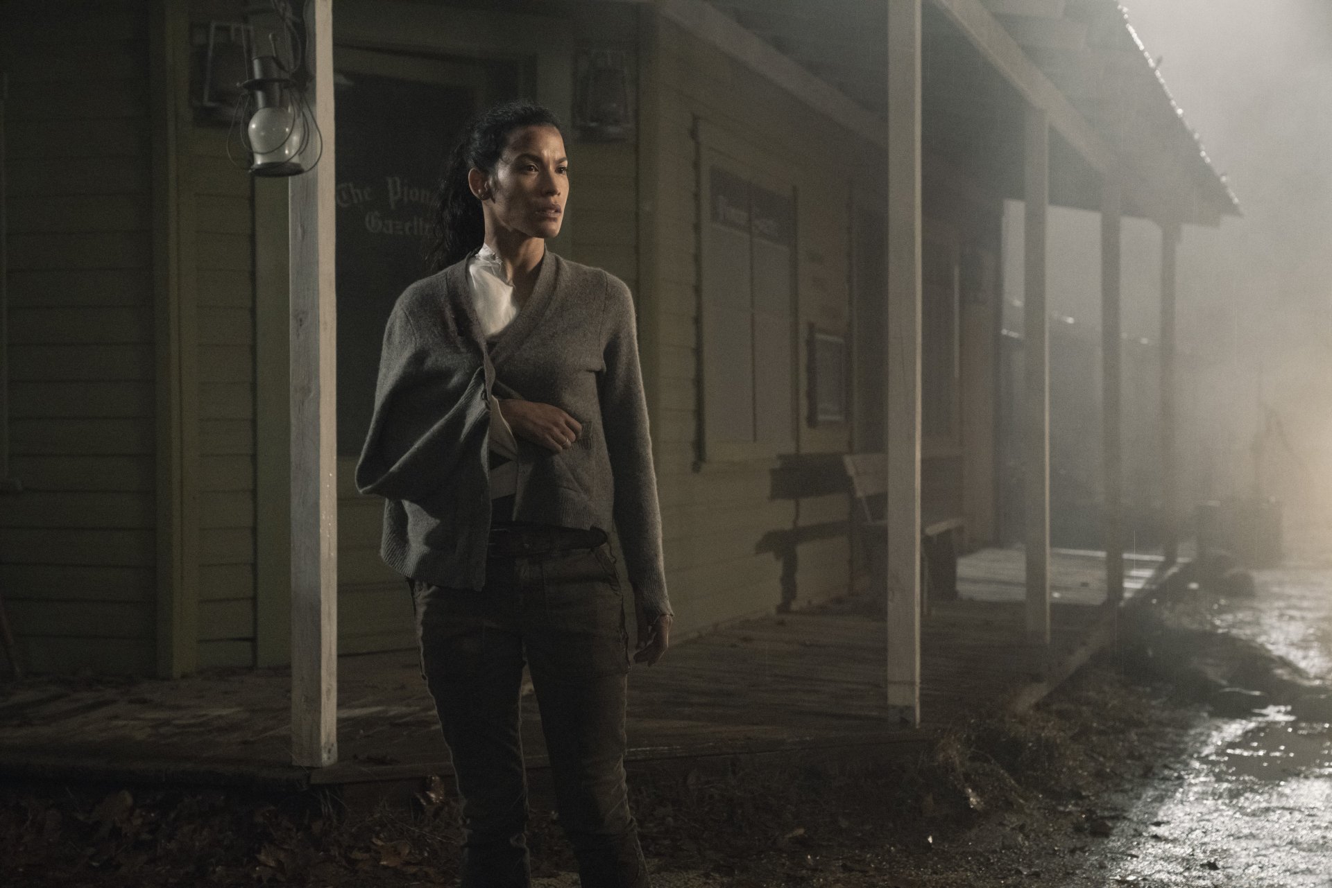 Download Luciana Galvez Danay Garcia TV Show Fear The Walking Dead 4k Ultra HD Wallpaper