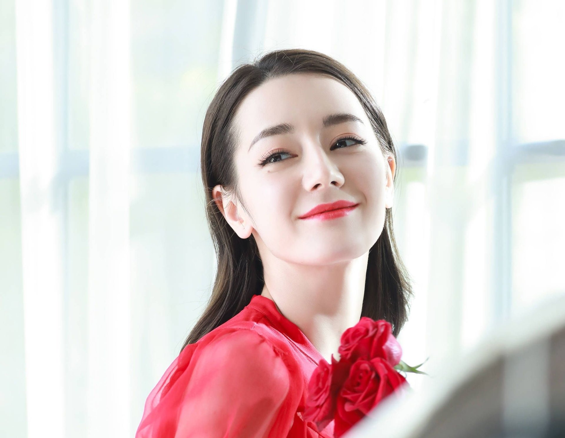 Celebrity Dilraba Dilmurat Hd Wallpaper