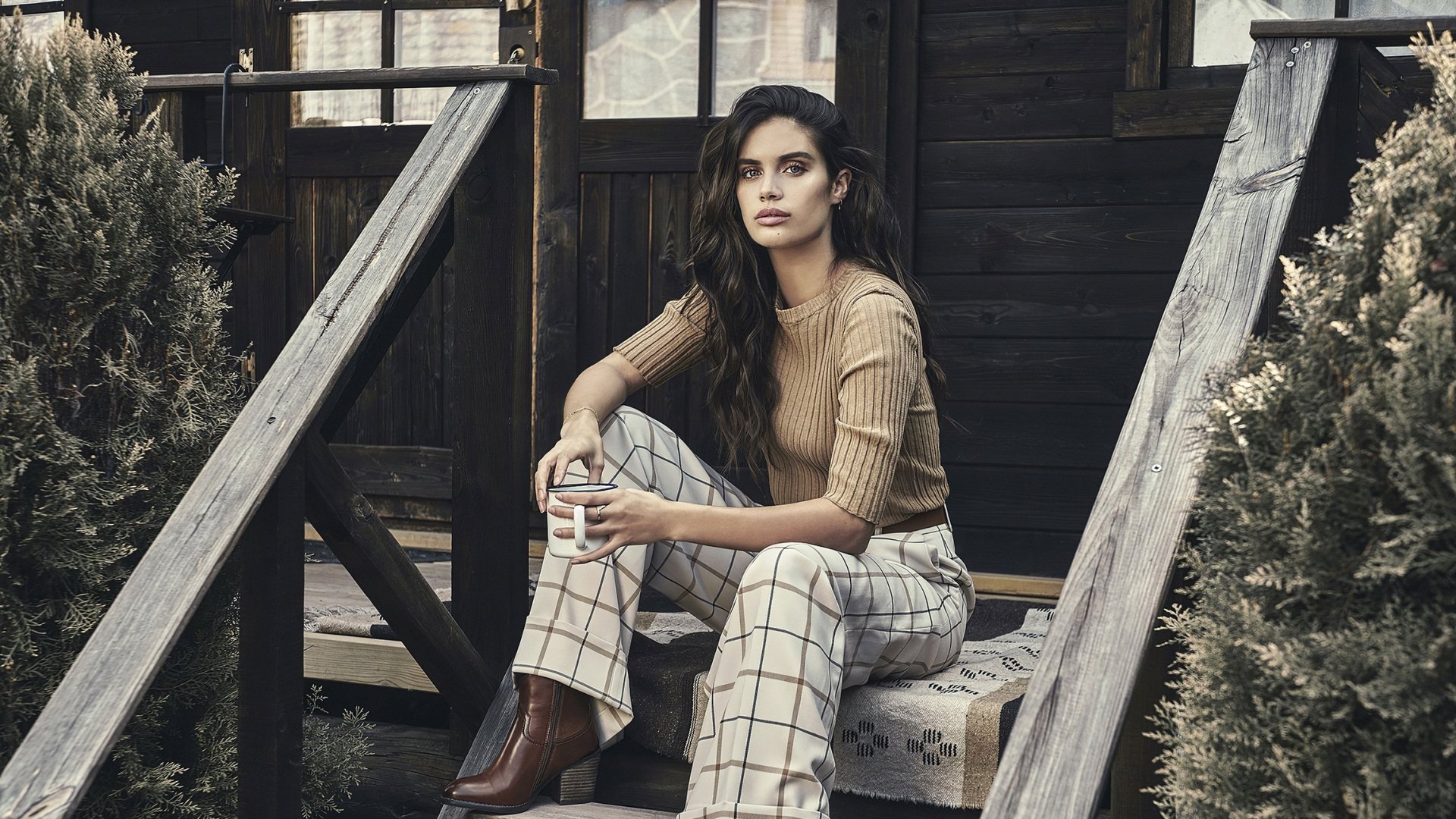 Download Brunette Long Hair Portuguese Model Celebrity Sara Sampaio HD Wallpaper