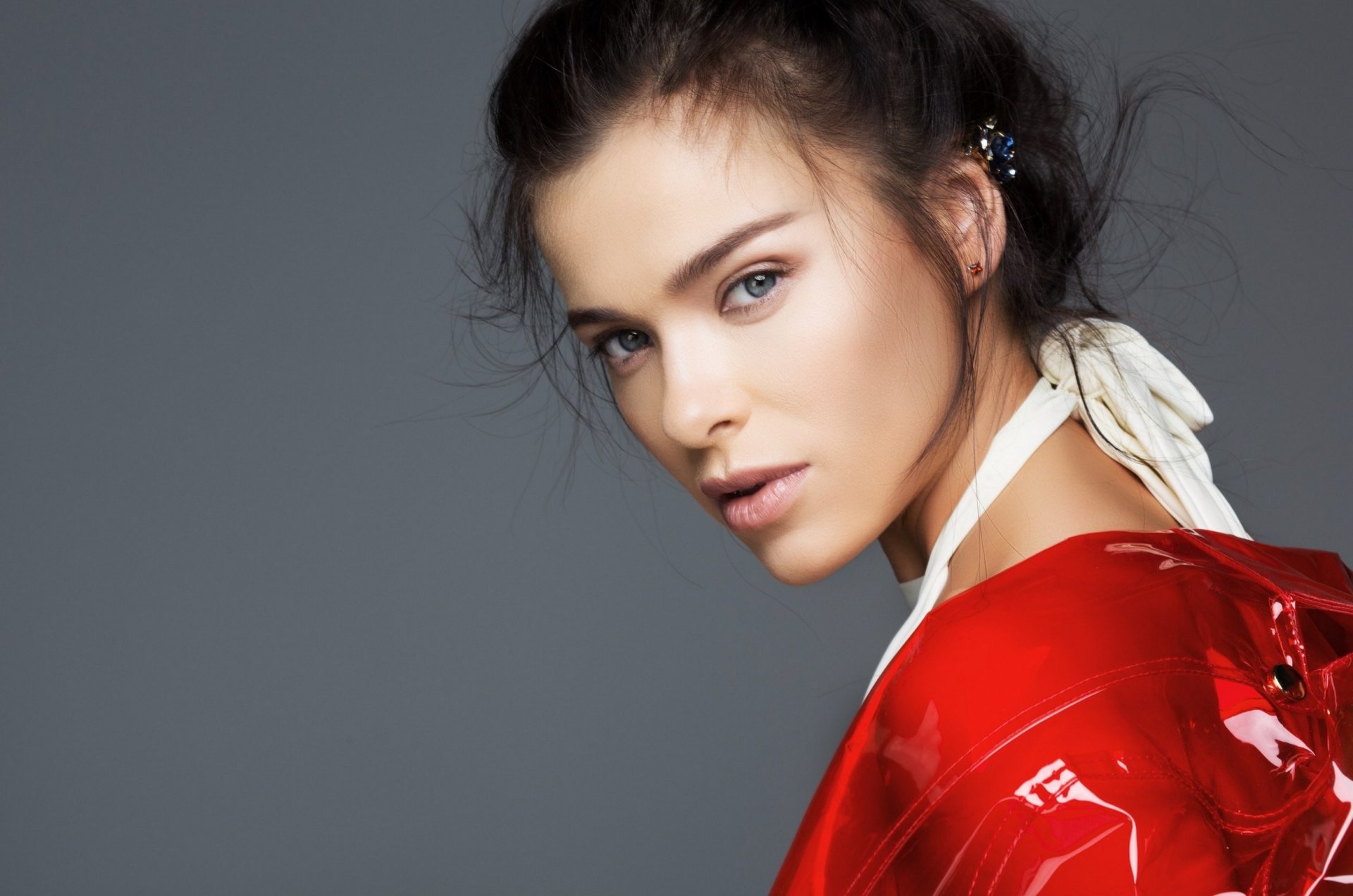 Download Face Blue Eyes Russian Singer Brunette Music Elena Temnikova HD Wallpaper