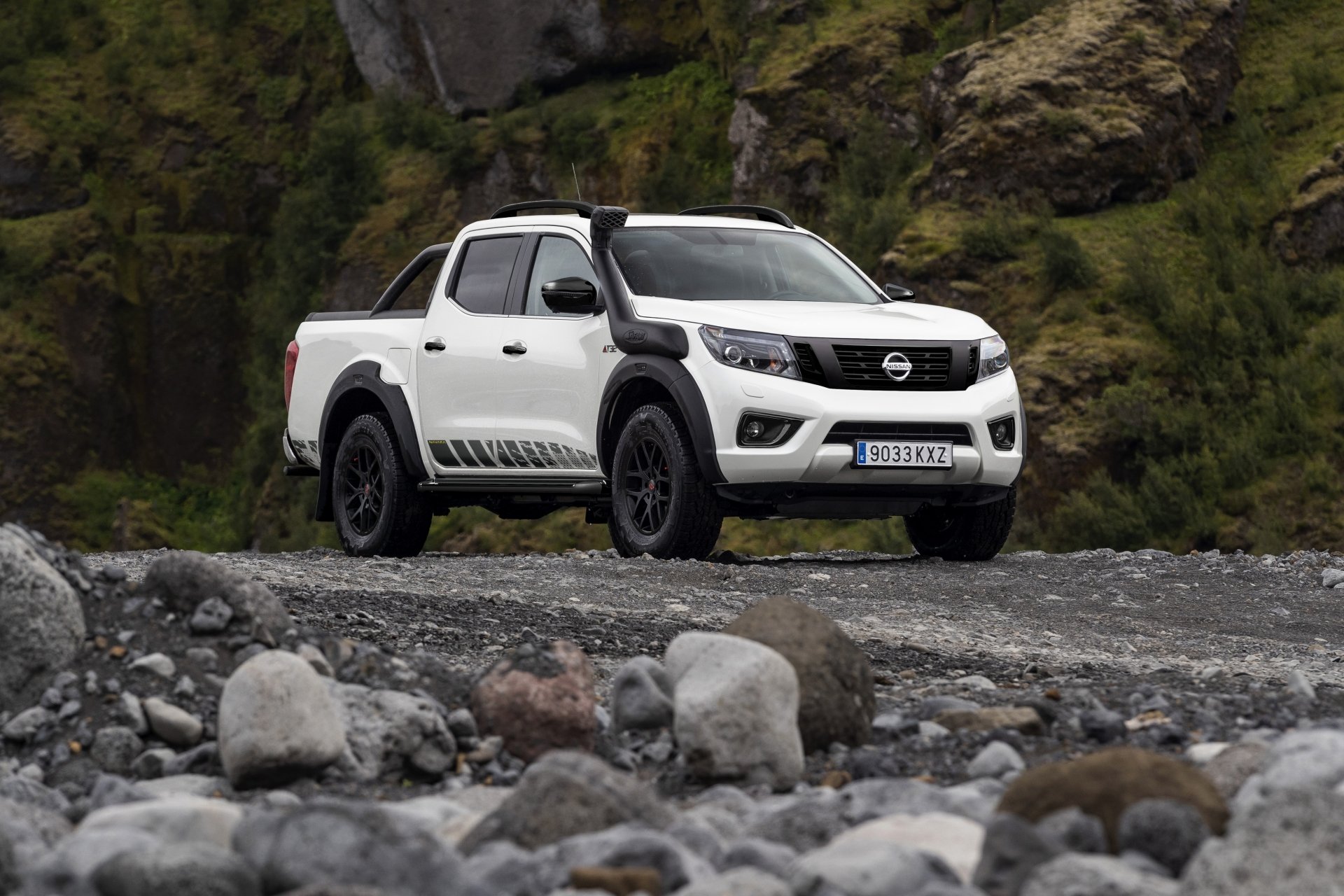 Download White Car Car Nissan Vehicle Nissan Navara 4k Ultra HD Wallpaper