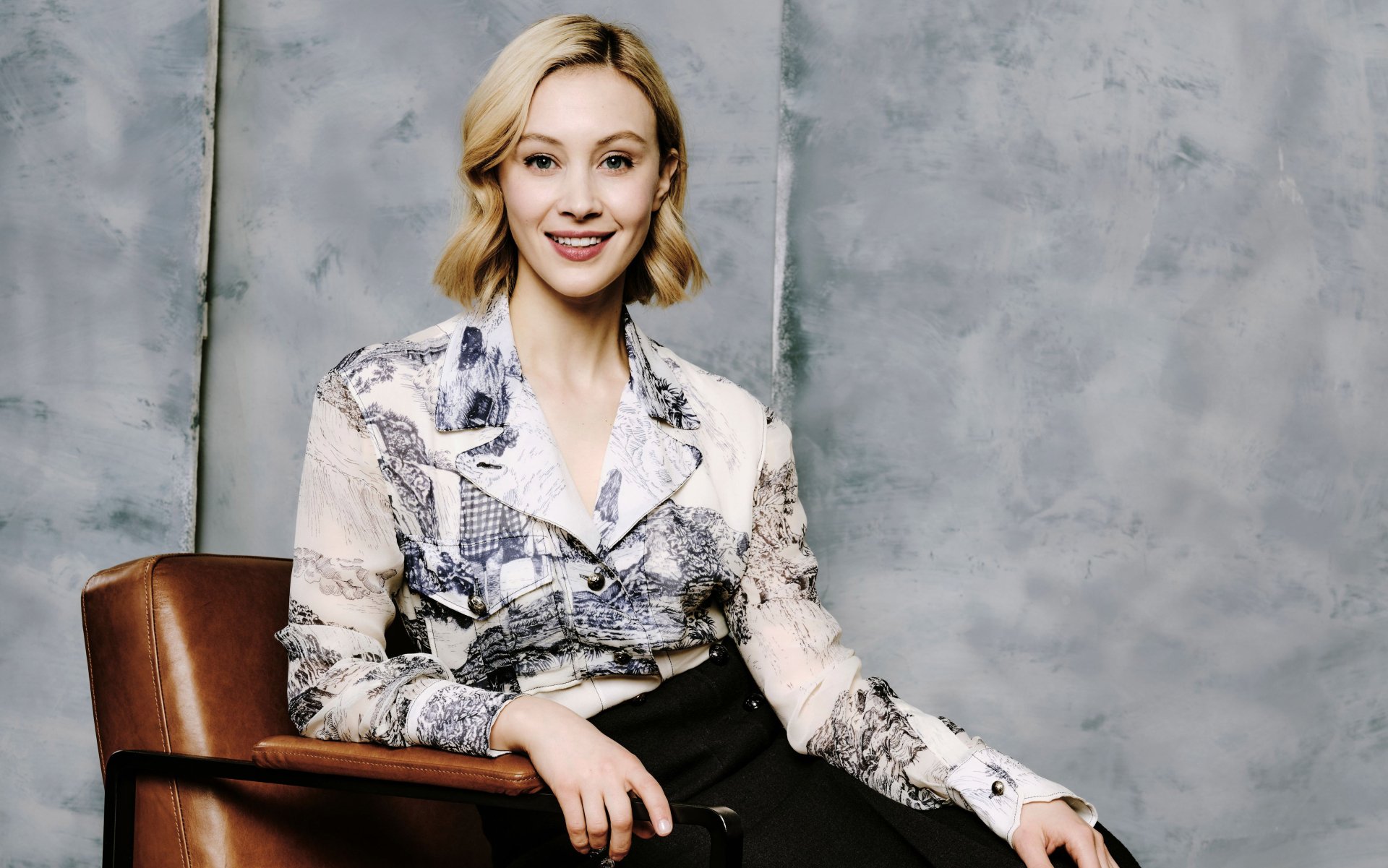 Download Celebrity Sarah Gadon 4k Ultra HD Wallpaper