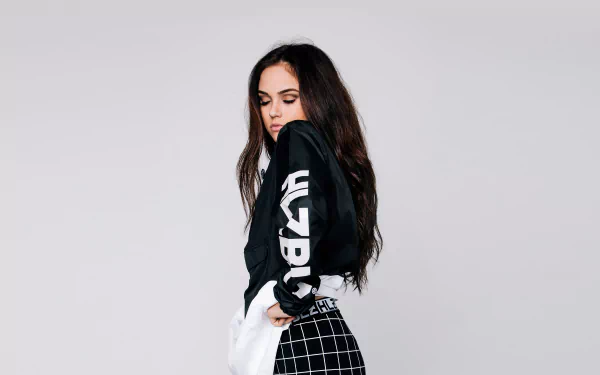 mood black hair long hair American singer music Maggie Lindemann HD Desktop Wallpaper | Background Image