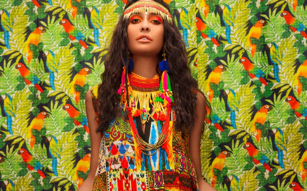 necklace brown eyes brunette Australian actress woman Lisa Haydon HD Desktop Wallpaper | Background Image