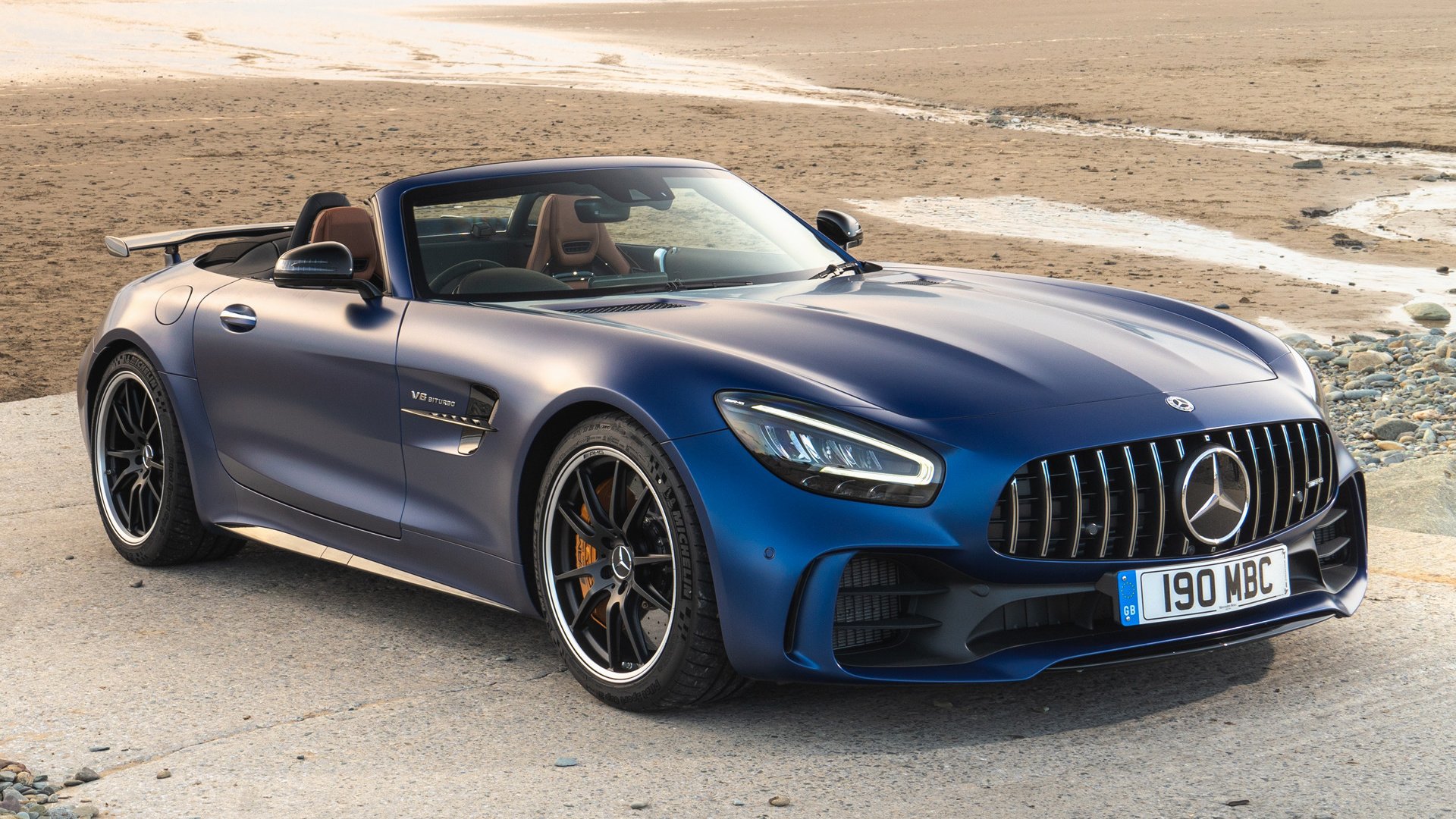 Download Mercedes-AMG GT R Roadster Vehicle Mercedes-AMG GT R HD Wallpaper