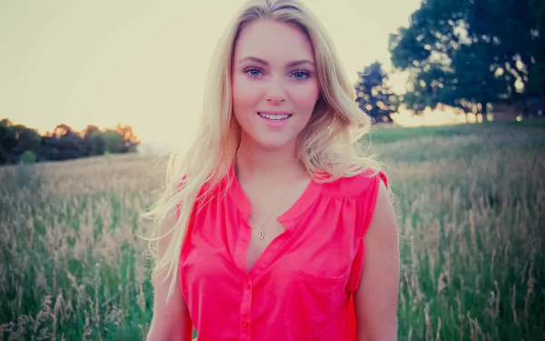 blue eyes blonde American actress Celebrity Annasophia Robb HD Desktop Wallpaper | Background Image