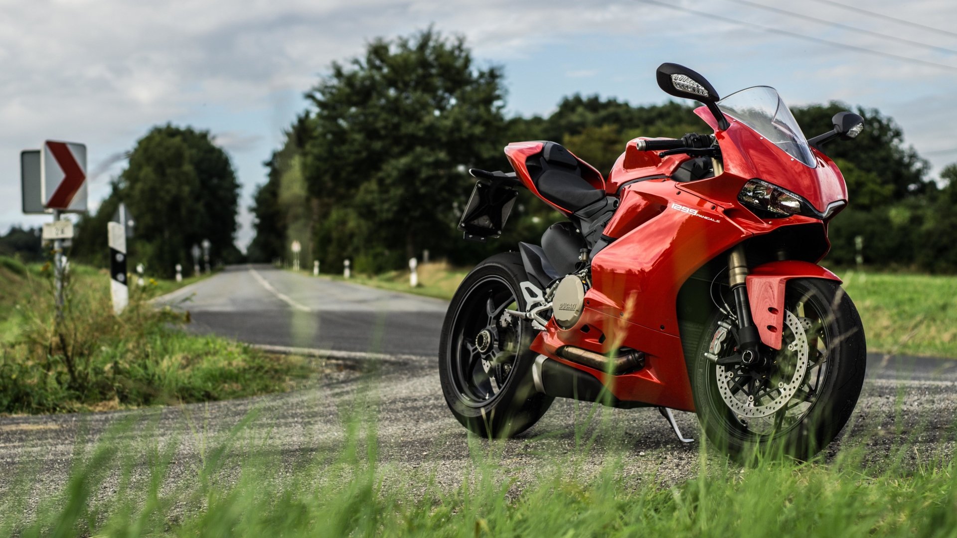 Download Vehicle Ducati 1299 4k Ultra HD Wallpaper