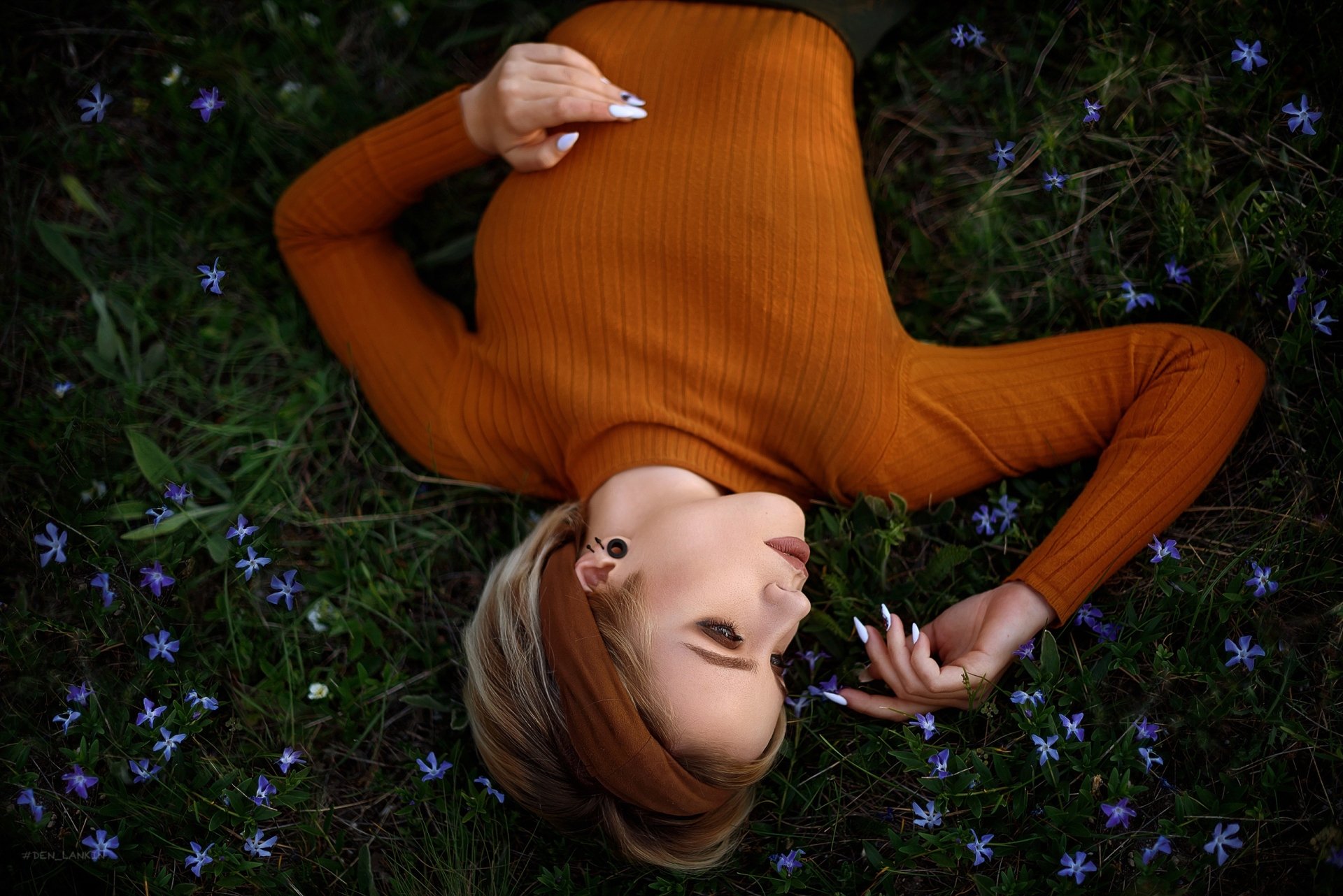 Download Model Hand Woman Mood HD Wallpaper by Denis Lankin