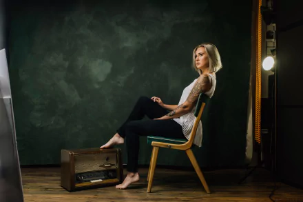 barefoot tattoo blonde woman model HD Desktop Wallpaper | Background Image