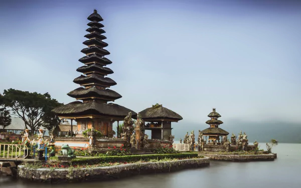  Pura Ulun Danu Bratan, Bali, Indonesia