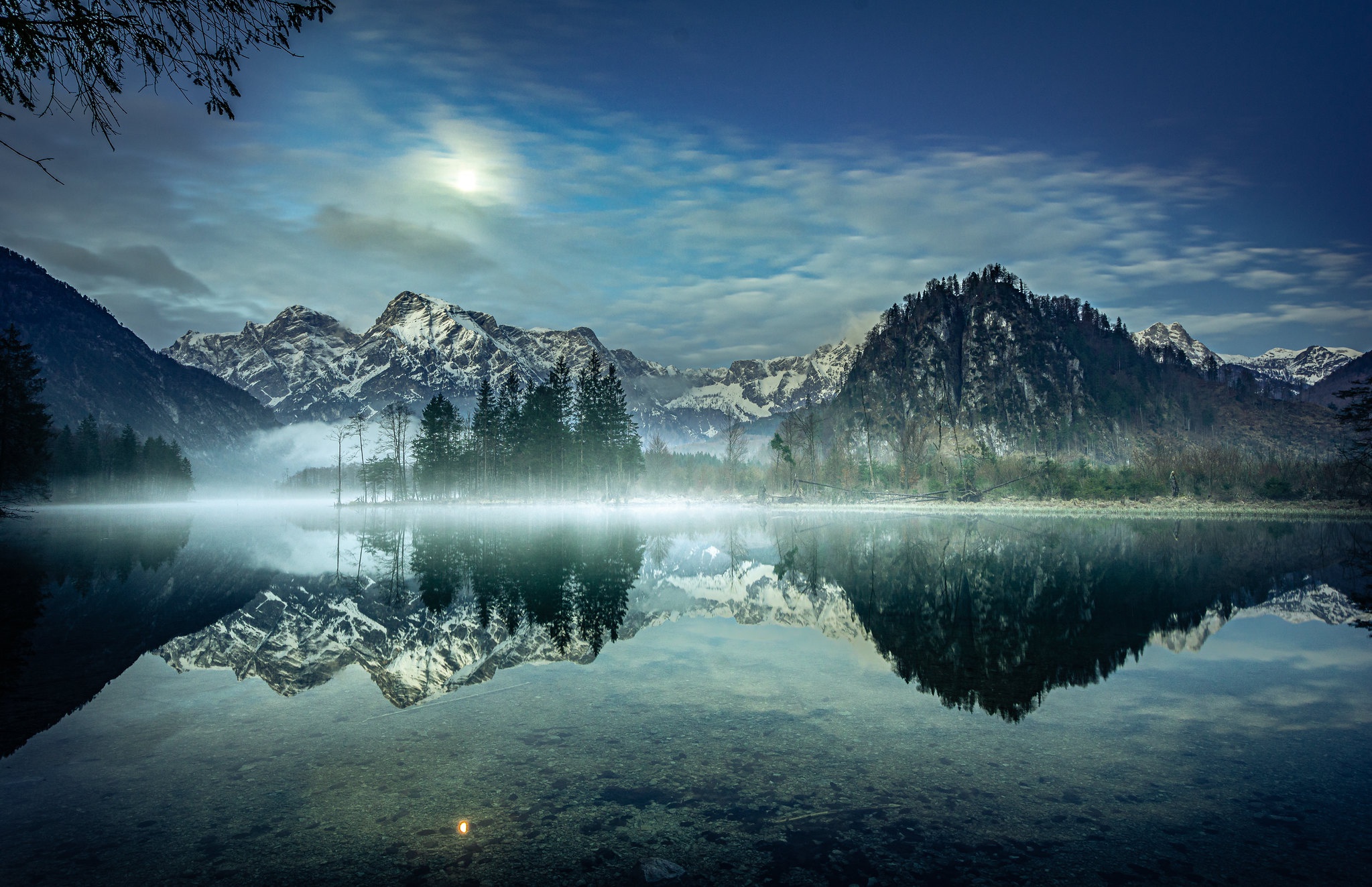 Majestic Austrian Alps: Serene Mountain Lake Reflection HD Wallpaper