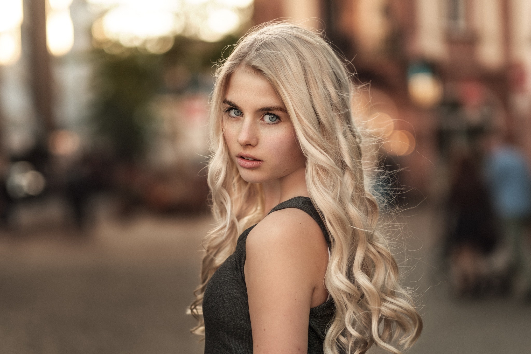 Download Blue Eyes Depth Of Field Long Hair Blonde Woman Model Hd