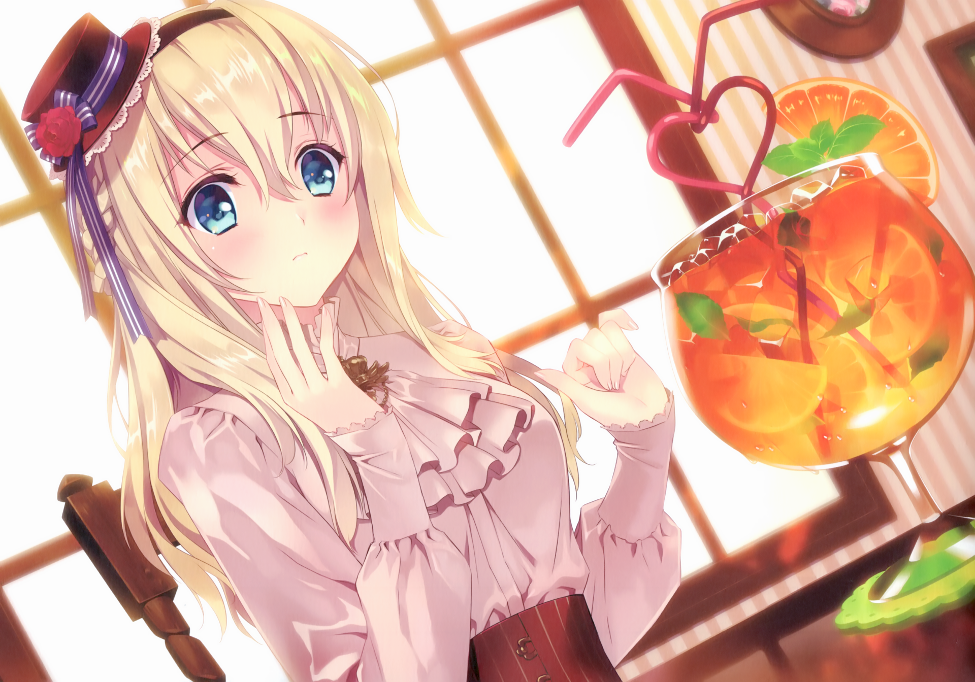 Anime-style HD wallpaper featuring Warspite from Kantai Collection with aqua eyes and blonde hair, sitting near a vibrant cocktail inside a warmly lit room.