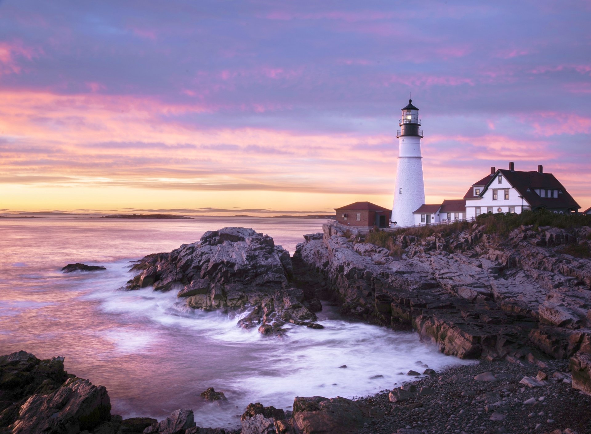 download-horizon-ocean-coast-building-man-made-lighthouse-4k-ultra-hd