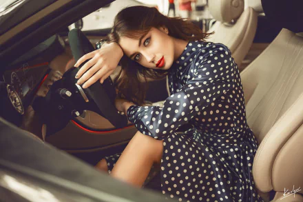 lipstick brunette woman model HD Desktop Wallpaper | Background Image