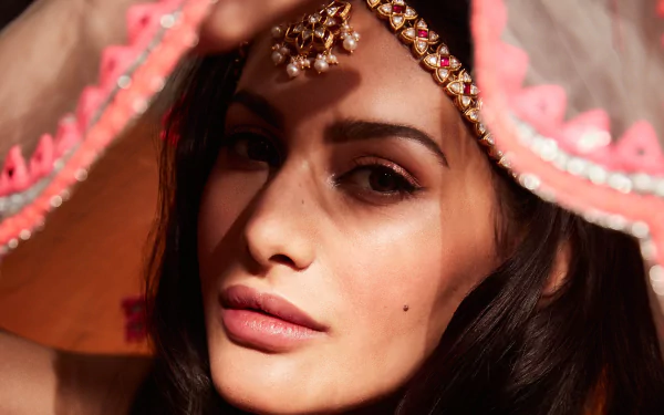face Bollywood actress Indian Celebrity Amyra Dastur HD Desktop Wallpaper | Background Image