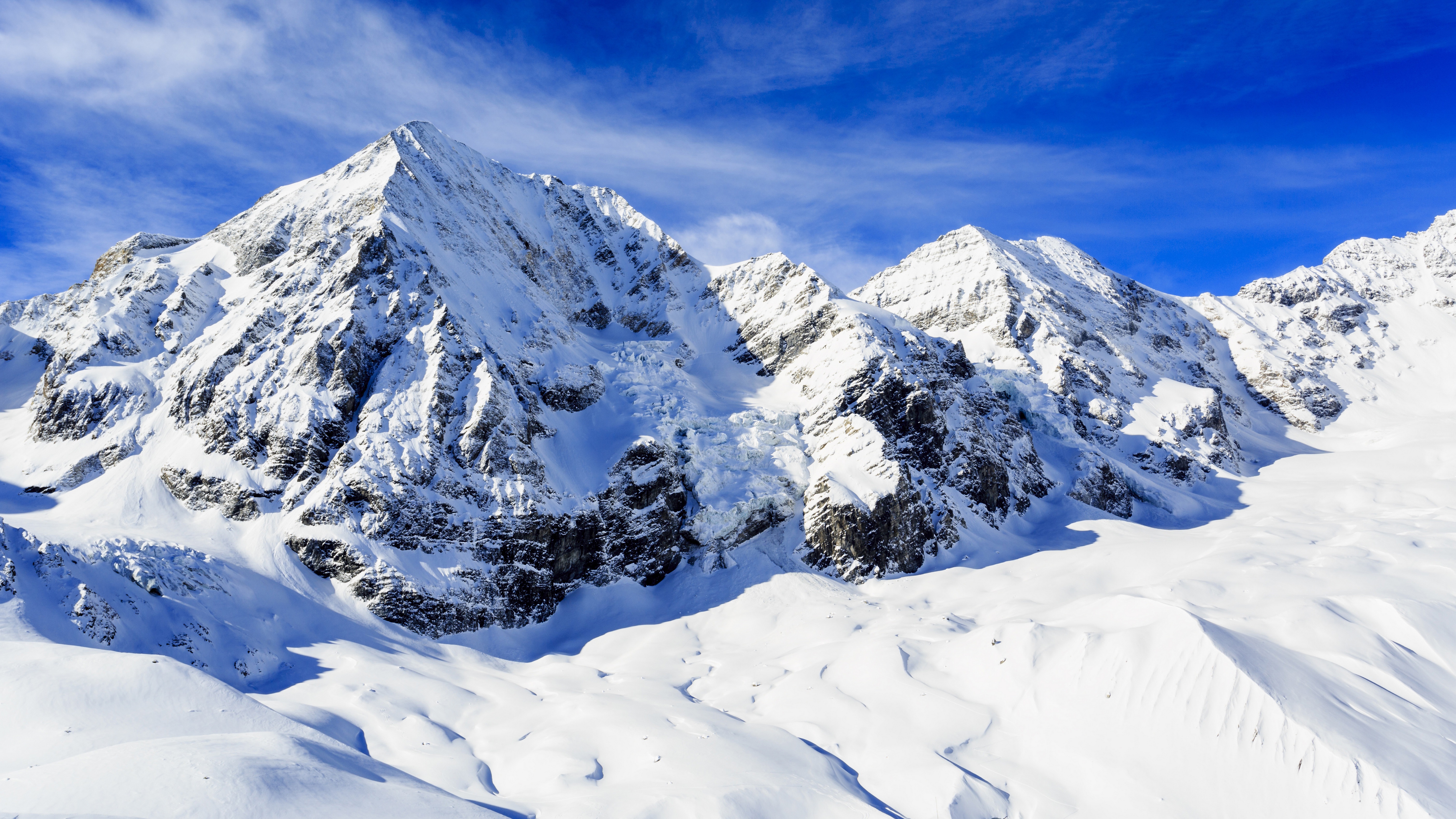 Самые снежные горы. Гольцы горные вершины Альпы. Снежные горы Альпы. Альпы Швейцария. Маттерхорн гора.