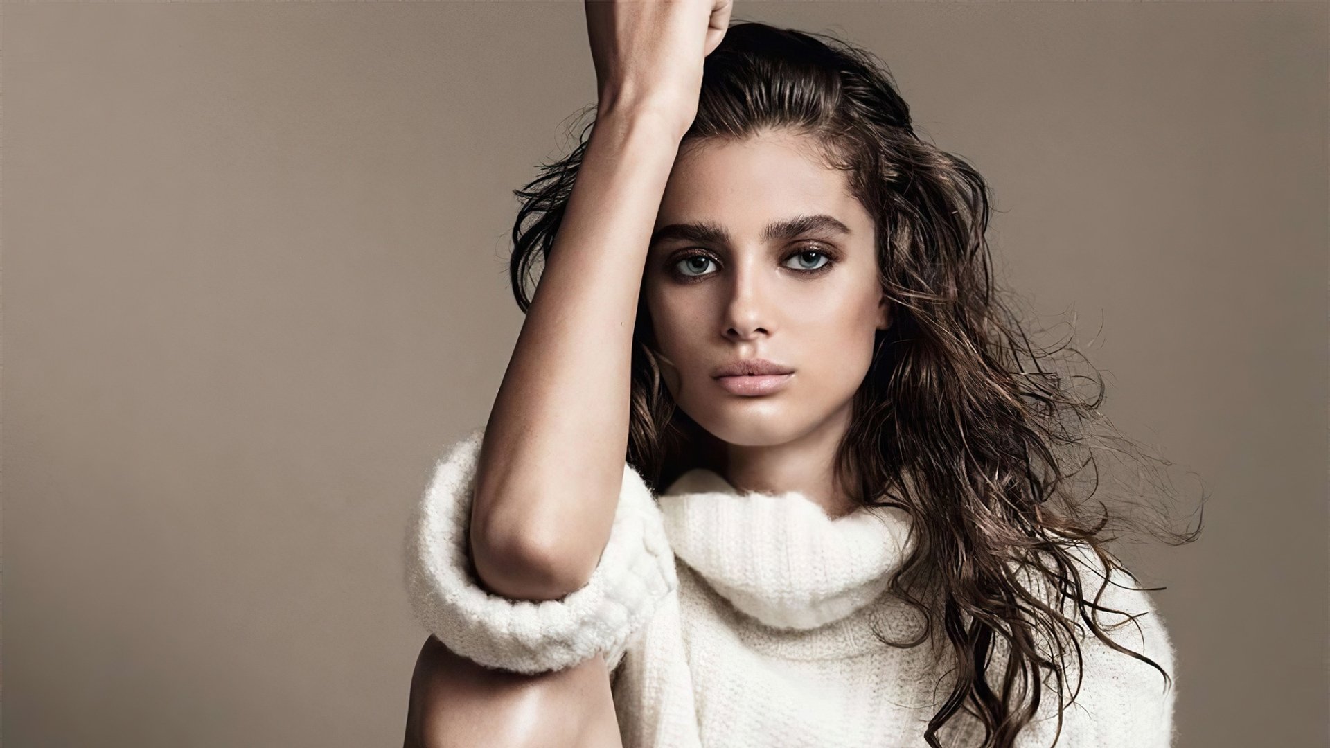 Download Sweater Makeup Hair Model Woman Taylor Marie Hill HD Wallpaper