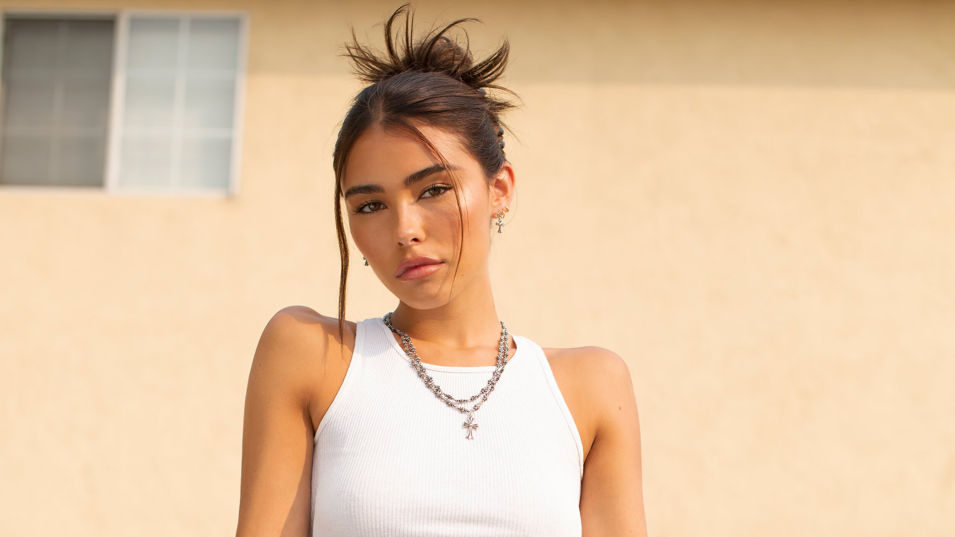 Download American Brunette Singer Music Madison Beer 4k Ultra HD Wallpaper