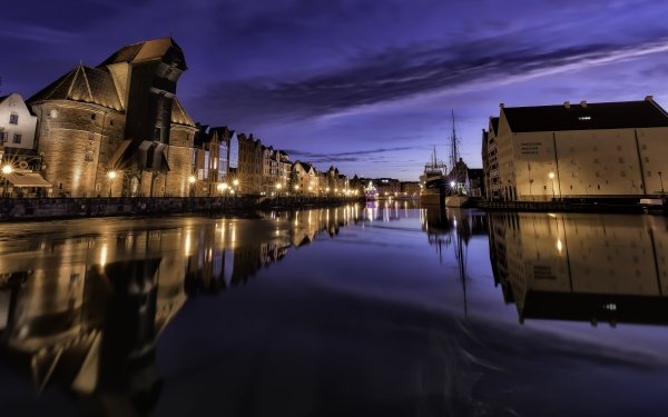 Man Made Gdansk Towns Poland Reflection HD Wallpaper | Background Image