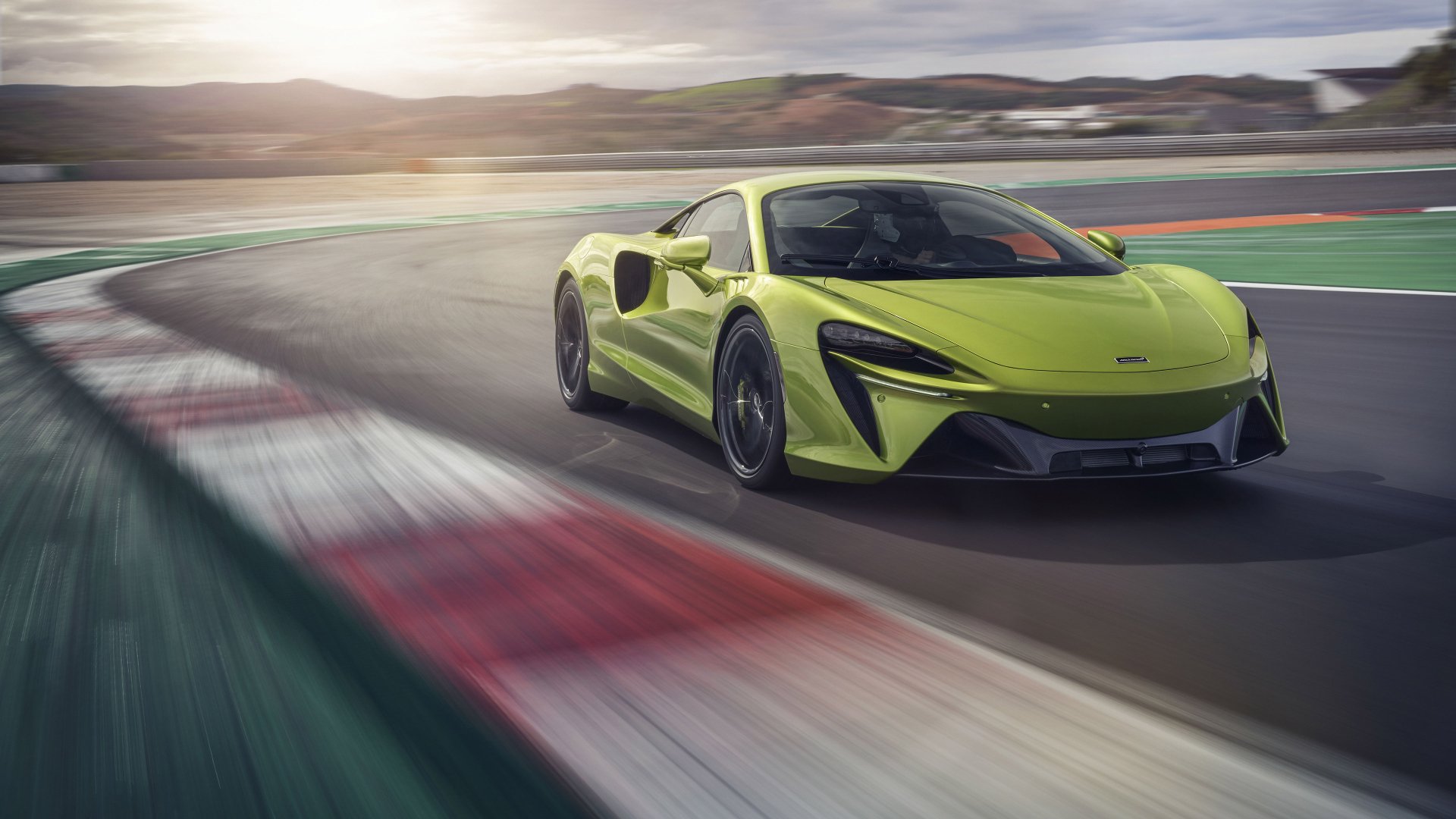 Download Green Car Supercar Car McLaren Vehicle McLaren Artura 4k Ultra HD Wallpaper