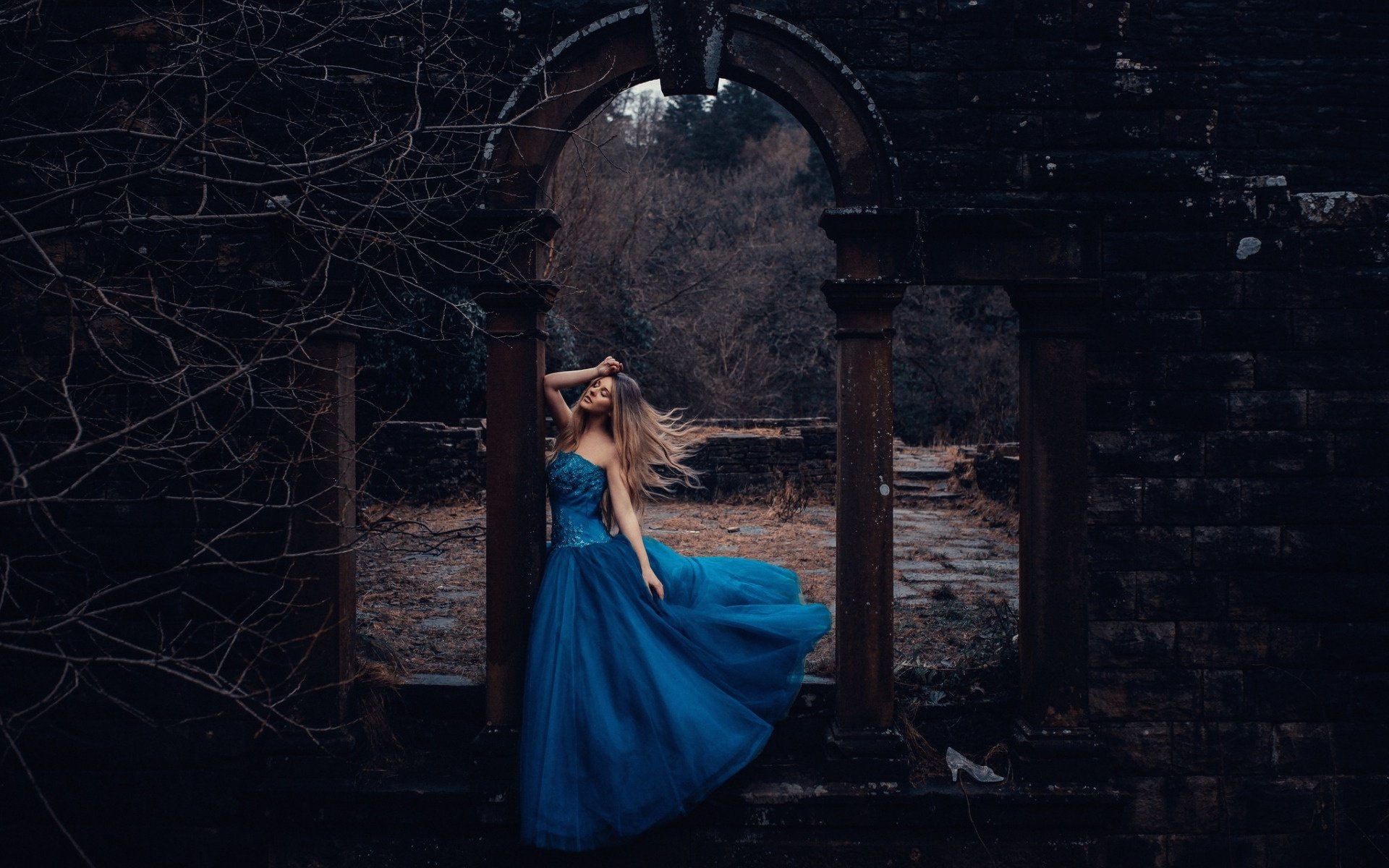 Download Blue Dress Model Woman Mood HD Wallpaper