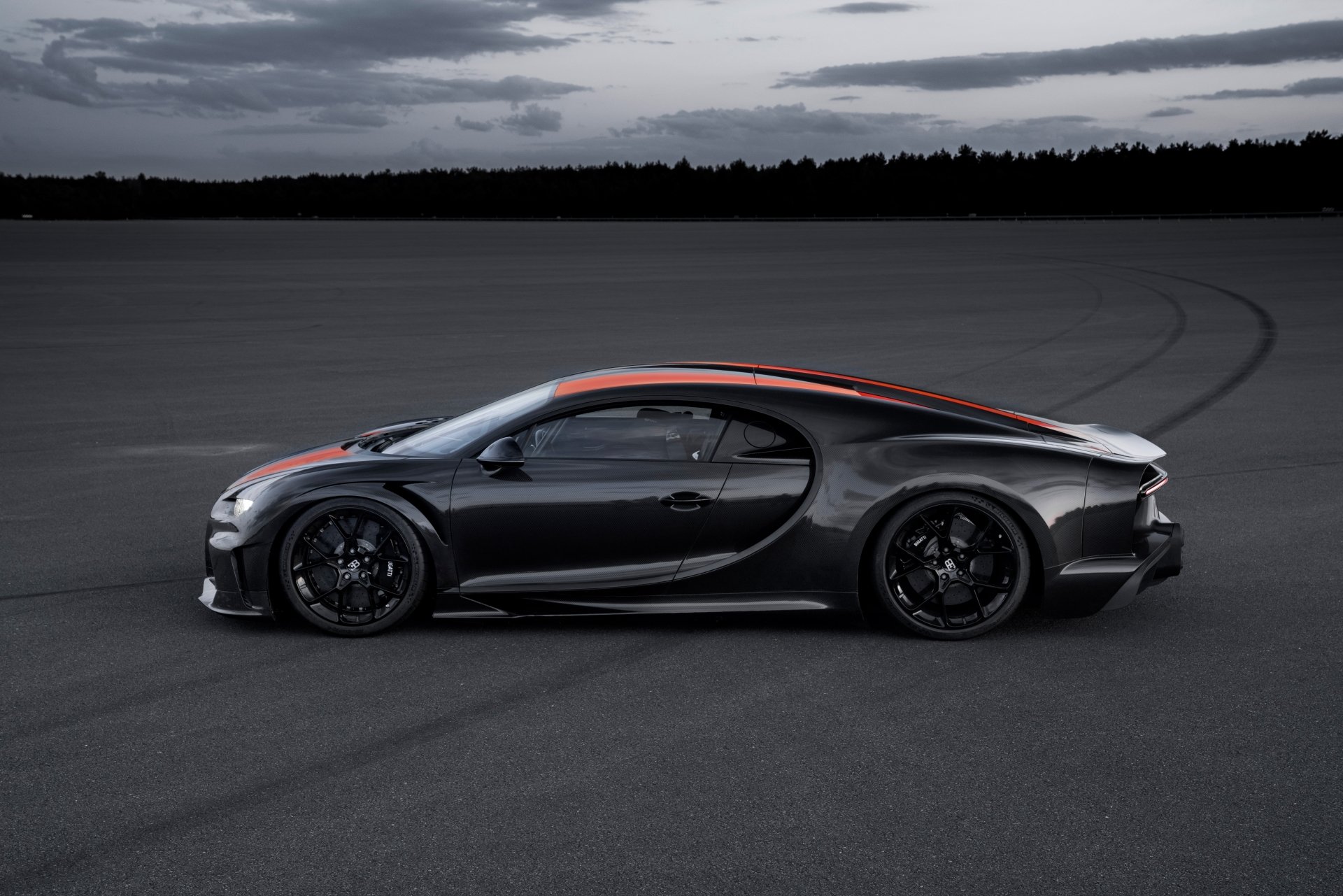 Download Supercar Black Car Car Bugatti Vehicle Bugatti Chiron 8k Ultra HD Wallpaper