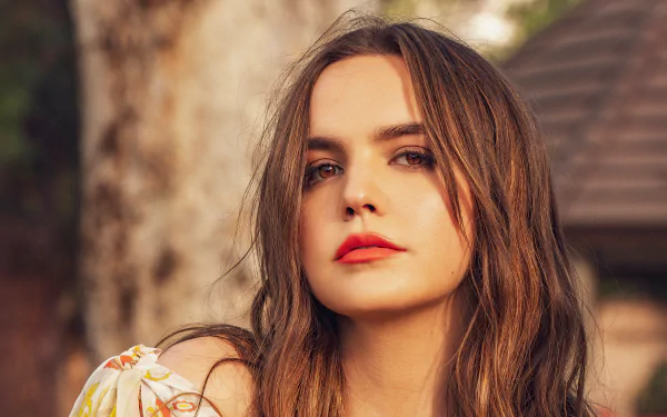 brunette lipstick actress American Celebrity Bailee Madison HD Desktop Wallpaper | Background Image