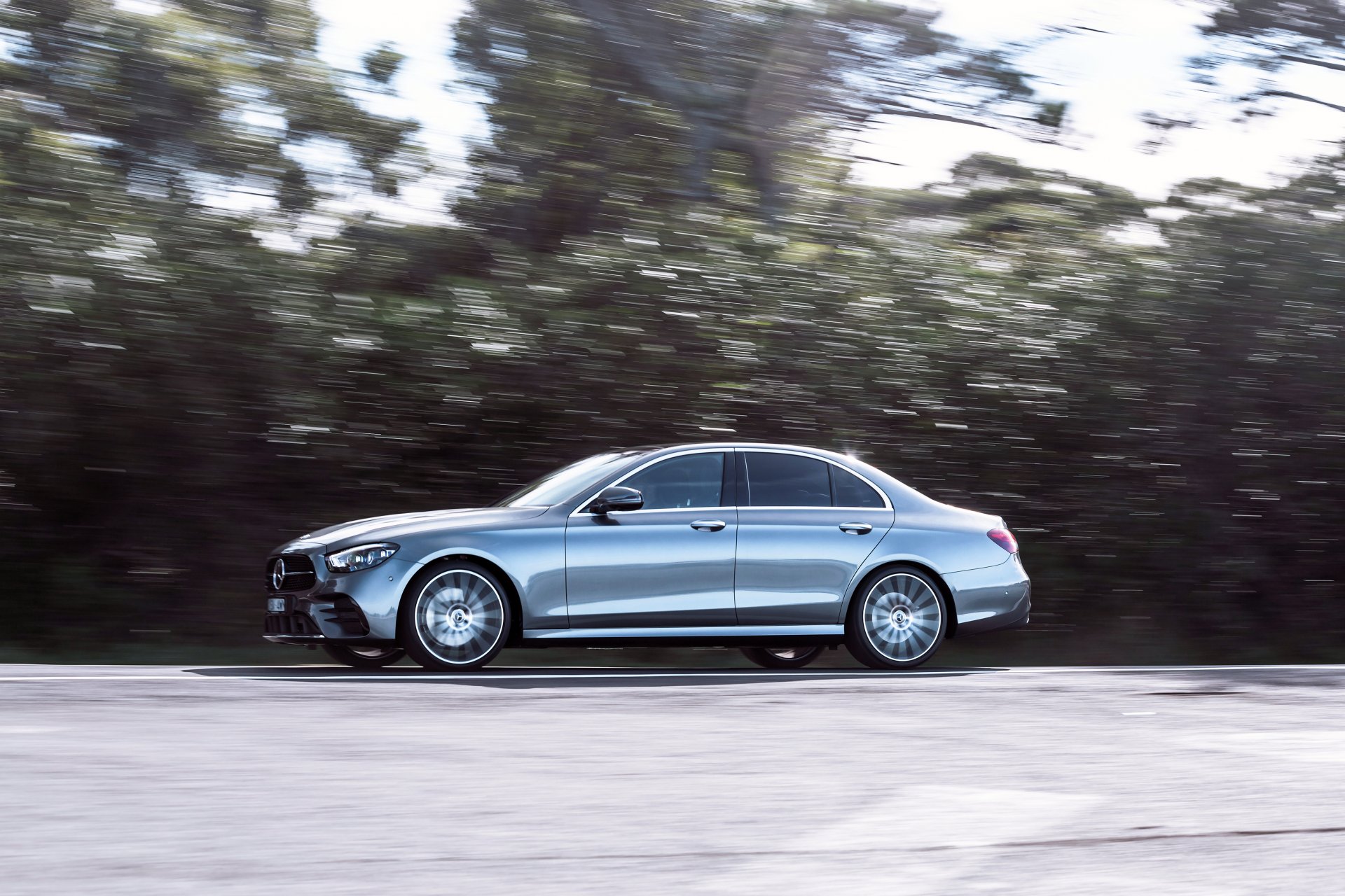 Download Mercedes-Benz Vehicle Mercedes-Benz E 350 4k Ultra HD Wallpaper