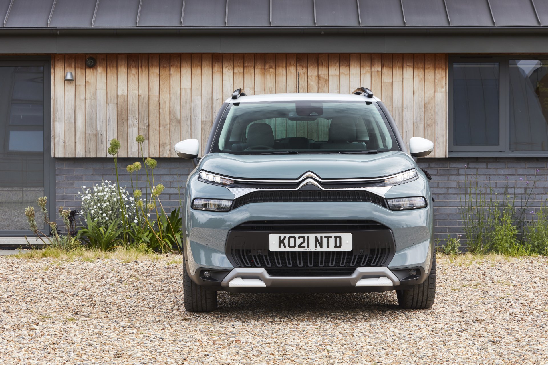 Download Vehicle Citroen C3 Aircross 8k Ultra HD Wallpaper