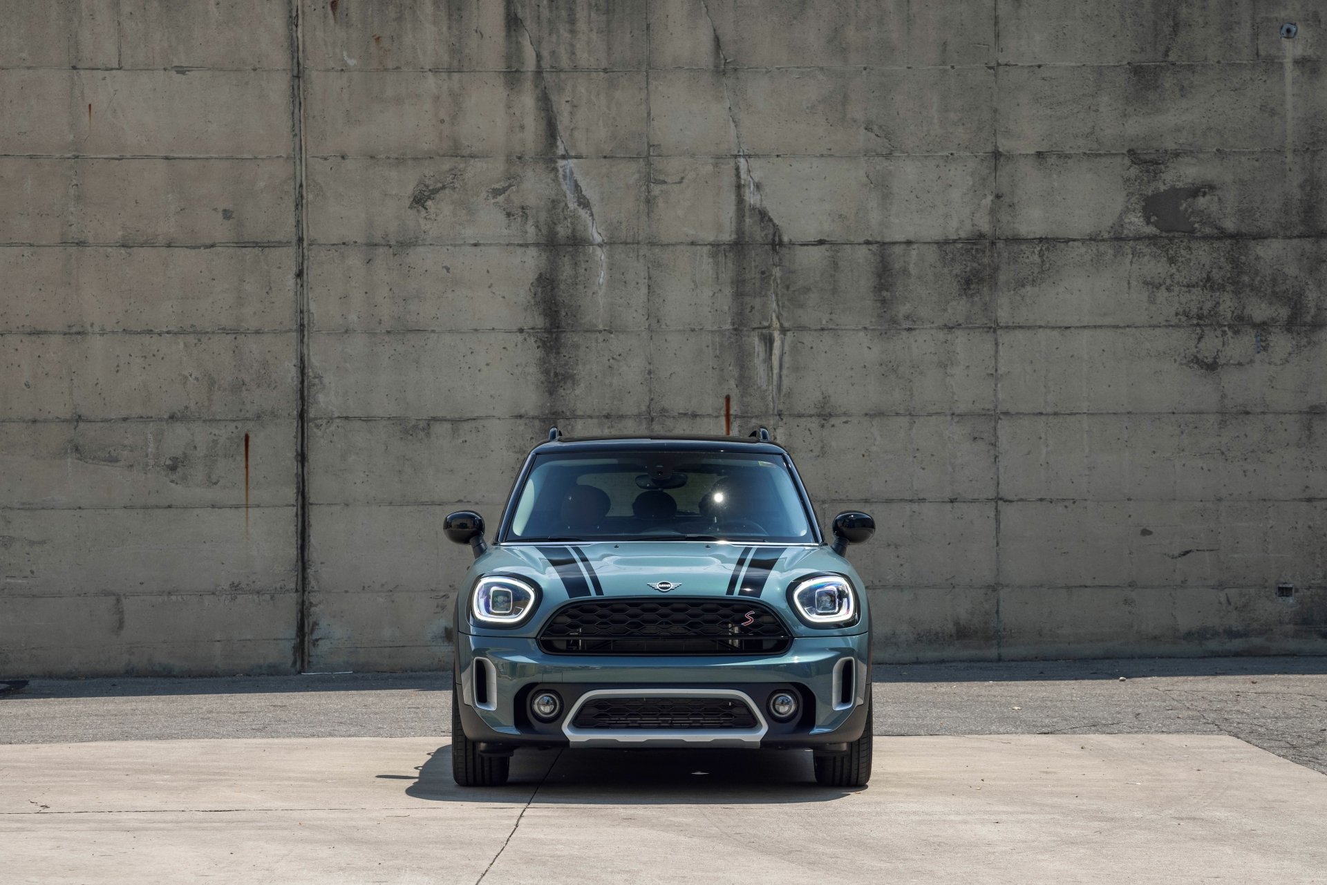 Download Compact Car Mini Cooper S Vehicle MINI Cooper S Countryman 8k Ultra HD Wallpaper