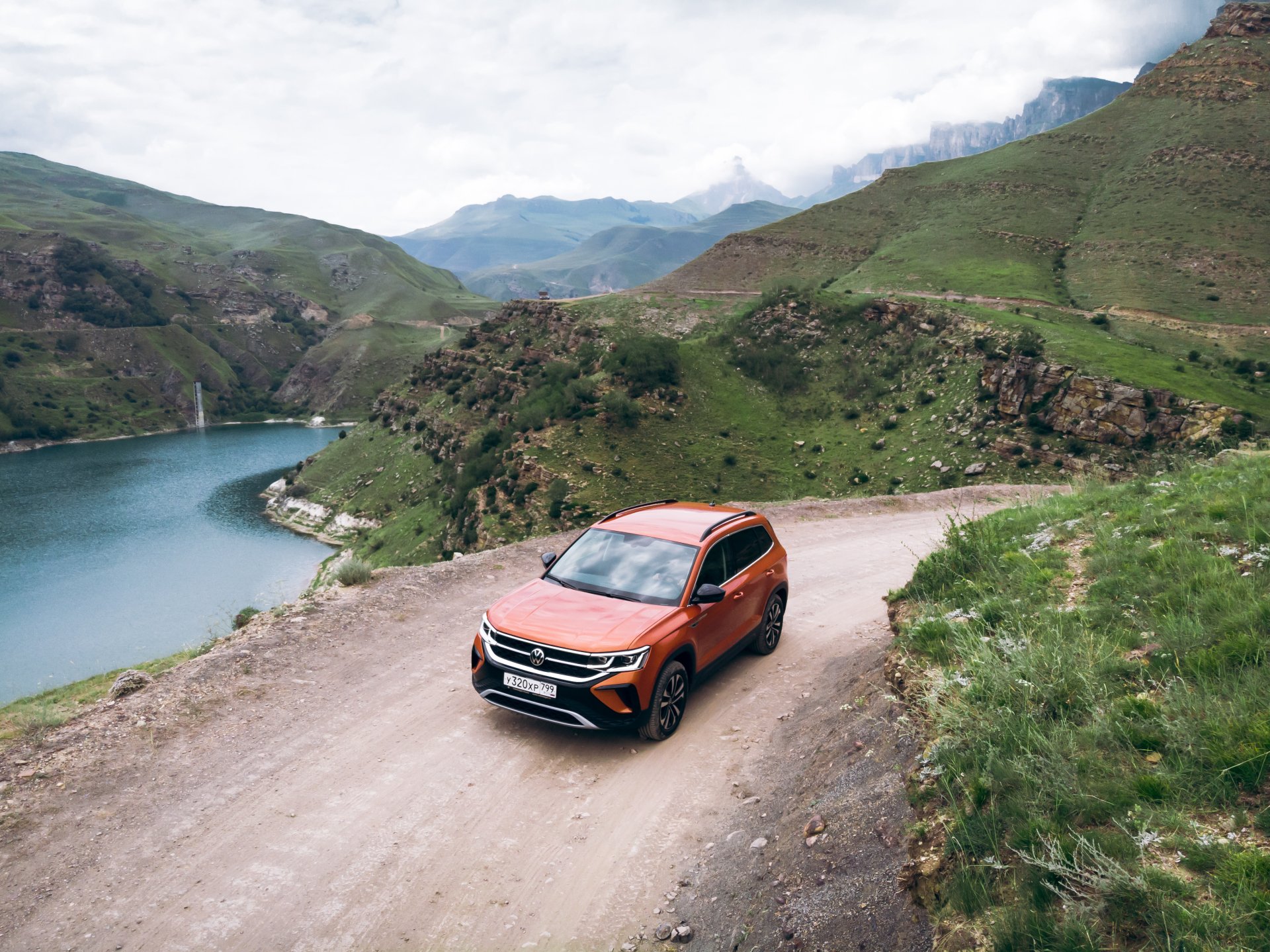 Download SUV Vehicle Volkswagen Taos 4k Ultra HD Wallpaper