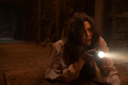 Lorraine Warren Vera Farmiga movie The Conjuring: The Devil Made Me Do It HD Desktop Wallpaper | Background Image