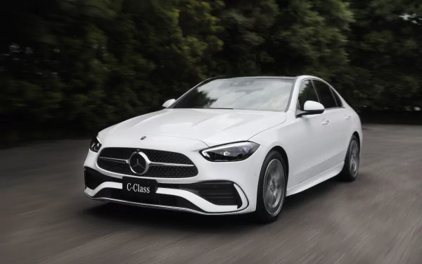  White Mercedes-Benz C 200 AMG Line JP-spec (W206)