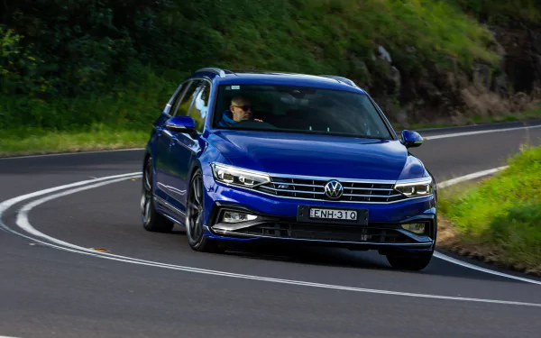 [30+] Volkswagen Passat Wallpapers