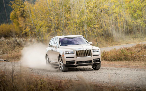 SUV vehicle Rolls-Royce Cullinan HD Desktop Wallpaper | Background Image