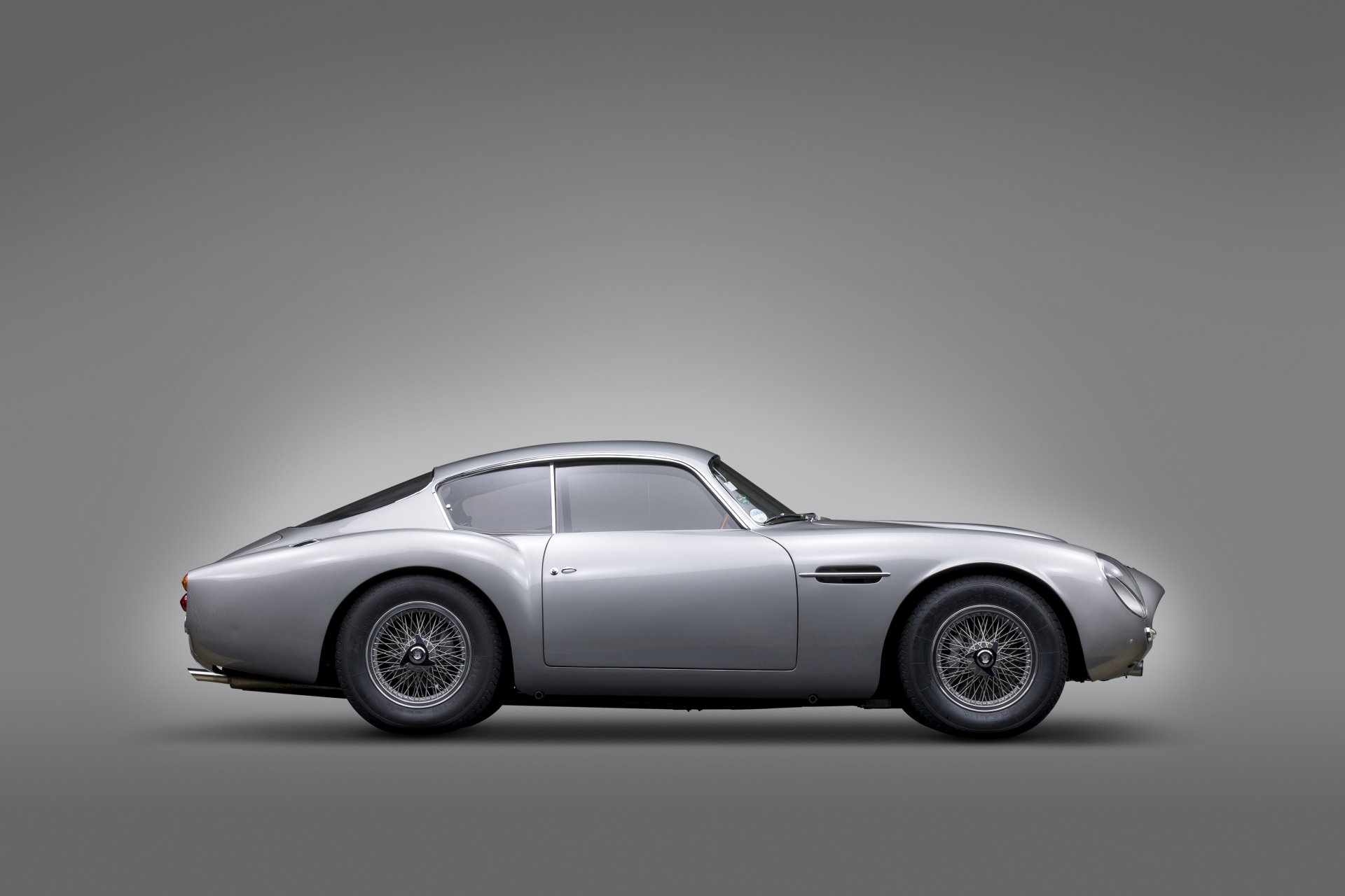 Download Grand Tourer Vehicle Aston Martin DB4 4k Ultra HD Wallpaper