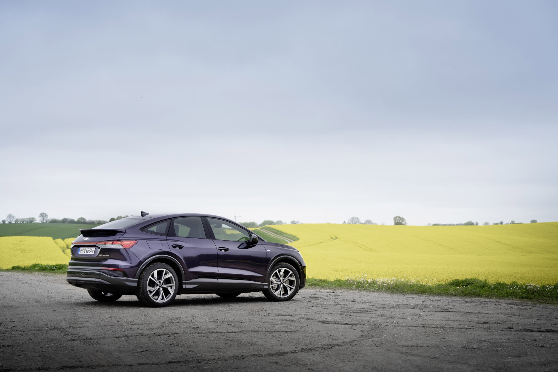 Download Electric Car SUV Vehicle Audi Q4 E-tron 4k Ultra HD Wallpaper