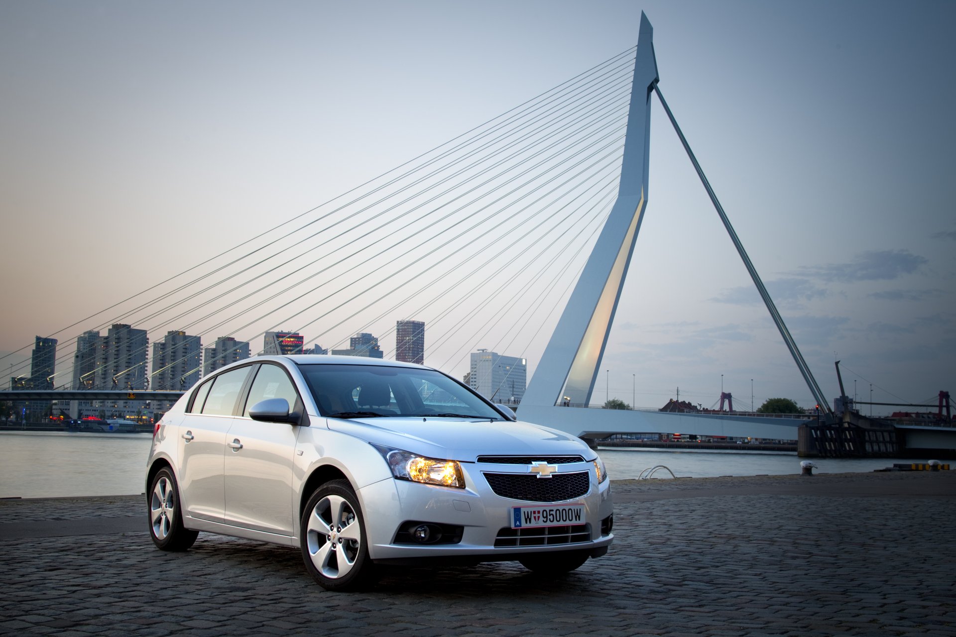 Download Vehicle Chevrolet Cruze 4k Ultra HD Wallpaper