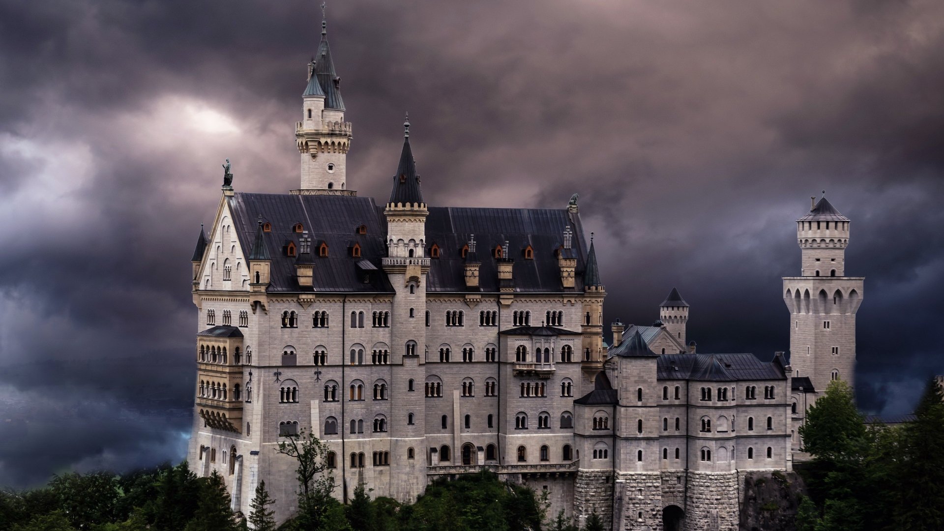 Download Man Made Neuschwanstein Castle 4k Ultra HD Wallpaper