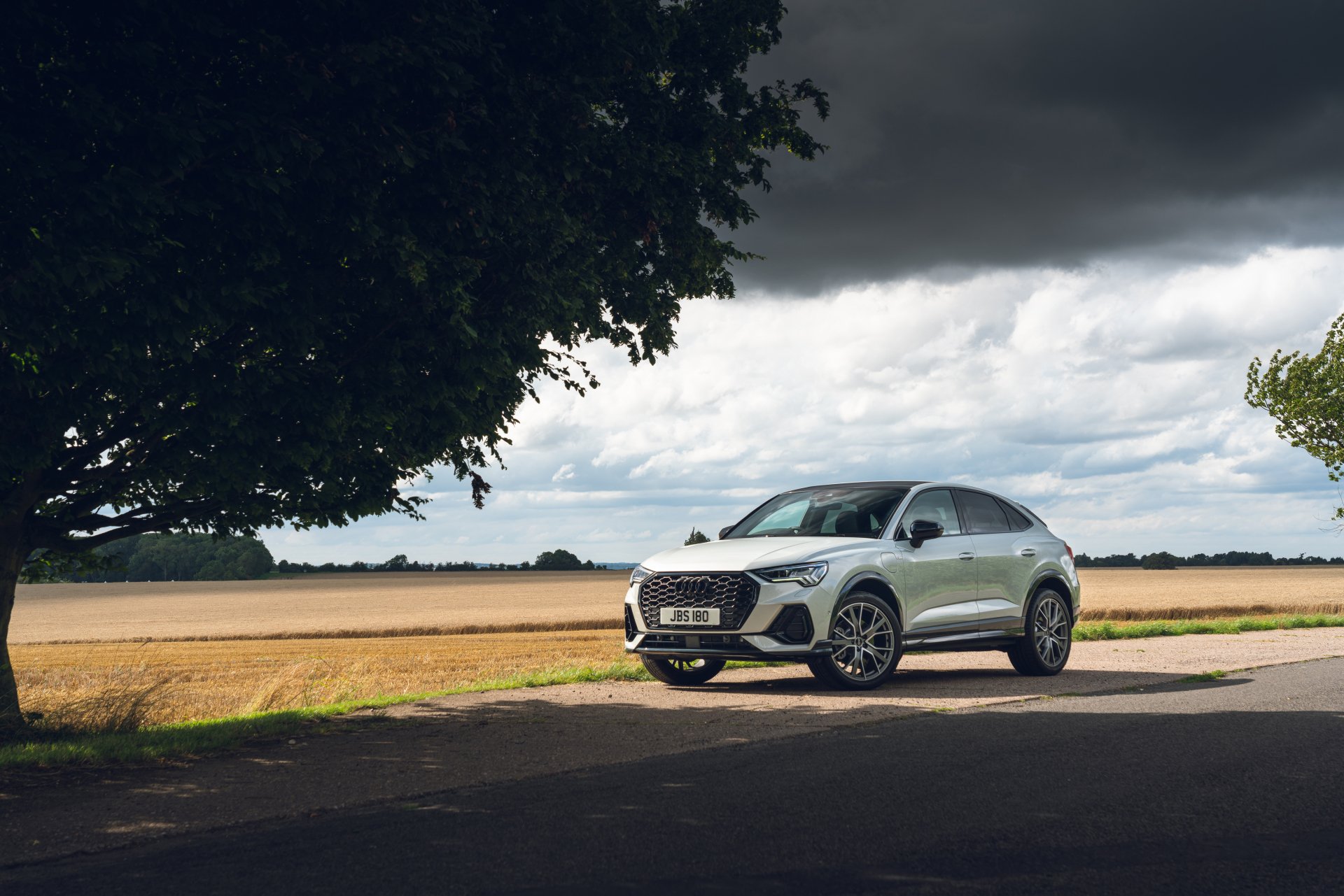 Download SUV Vehicle Audi Q3 45 TFSI Sportback S Line 4k Ultra HD Wallpaper