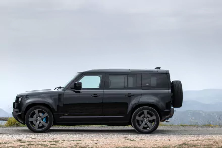  Land Rover Defender 110 V8 &quot;Carpathian Edition&quot;
