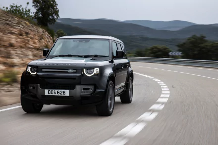 Land Rover Defender 110 V8 &quot;Carpathian Edition&quot;