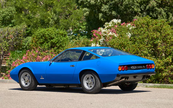  Blue Ferrari 365 GTC/4