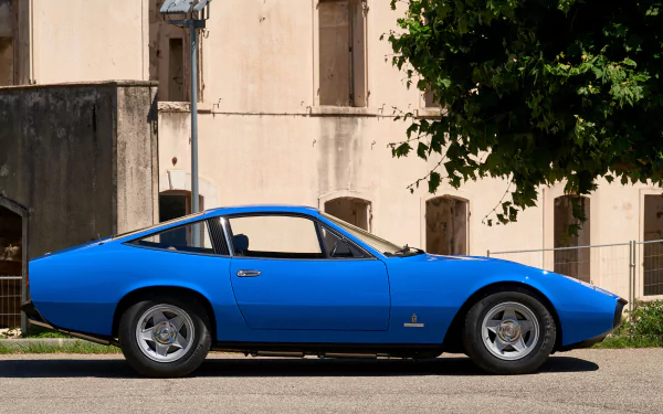  Blue Ferrari 365 GTC/4