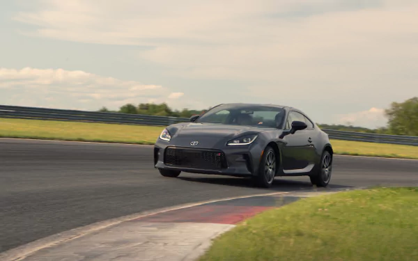 vehicle Toyota GR 86 HD Desktop Wallpaper | Background Image